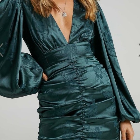 NWT SHOWPO RICHMOND JACQUARD FLORAL BALLOON SLEEVE RUCHED MINI DRESS GREEN 6 - Picture 2 of 9